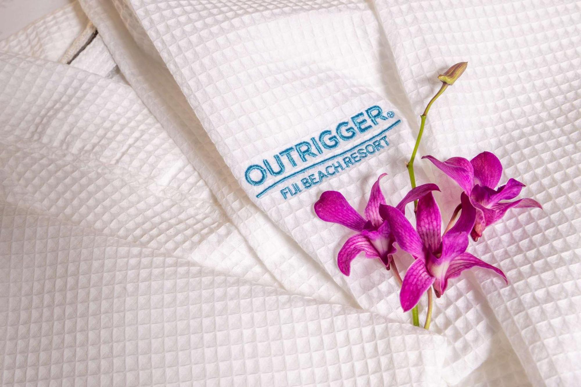 Outrigger Fiji Beach Resort Korotogo Екстер'єр фото
