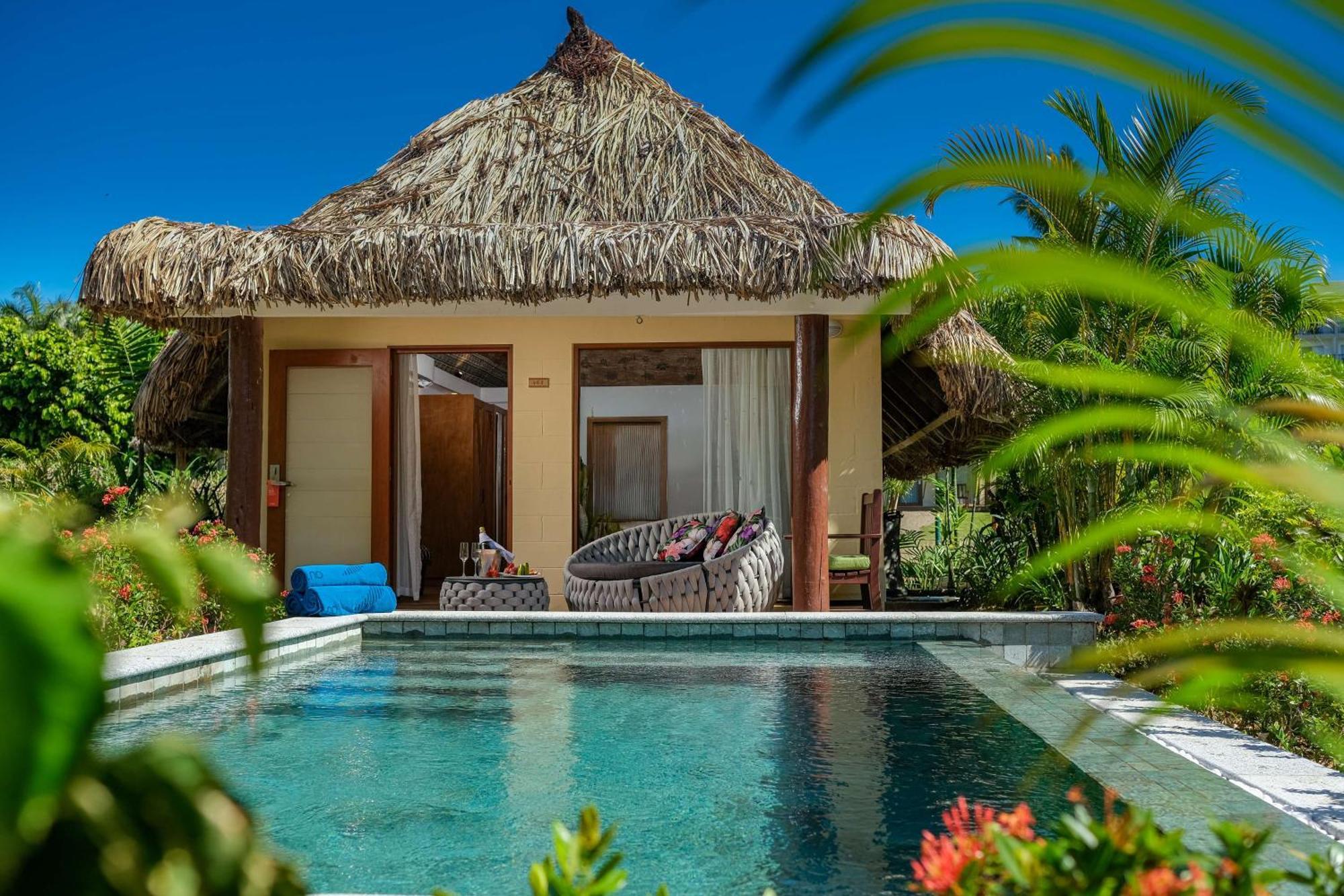 Outrigger Fiji Beach Resort Korotogo Екстер'єр фото